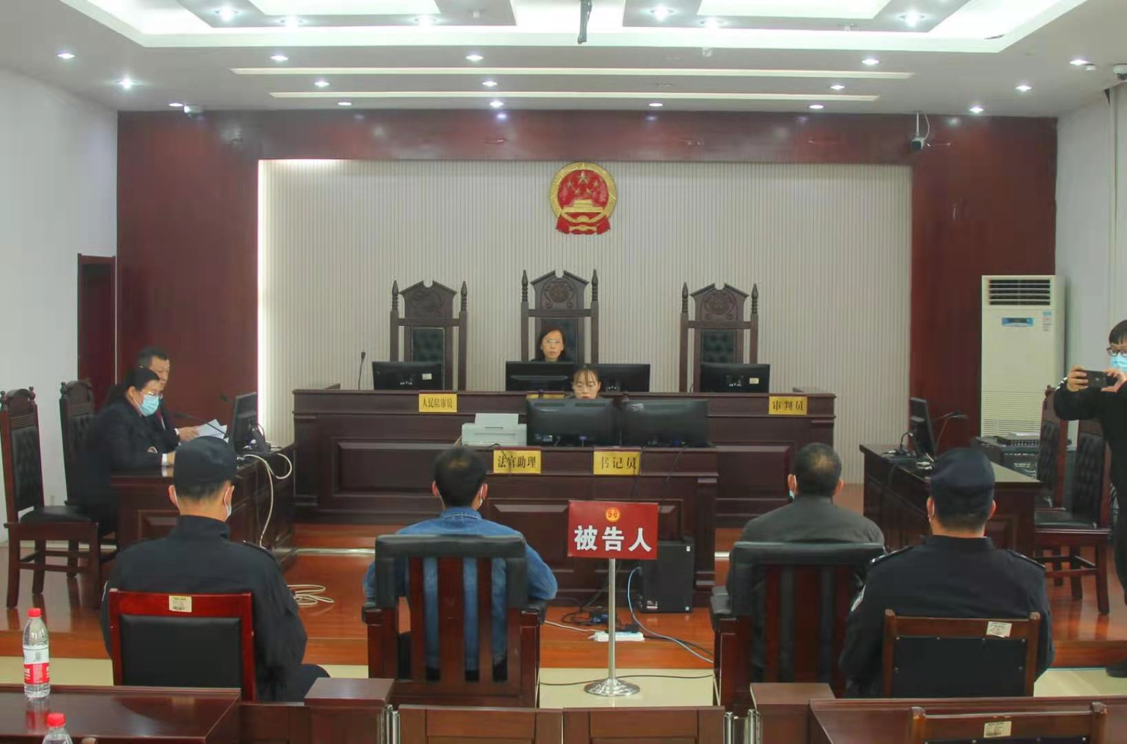 山東臨邑法院宣判刑法修正案（十一）施行後省內首例醉駕襲警案
