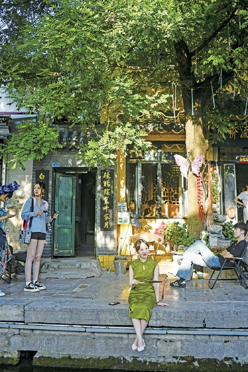 雨後“翻開”夏日畫卷 老街巷遇見詩意浪漫